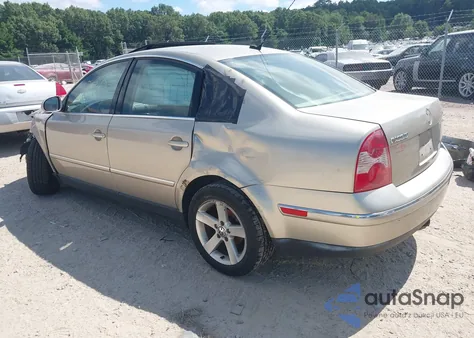 2004 Volkswagen Passat Glx from USA, damaged, VIN WVWTH63B04E173242